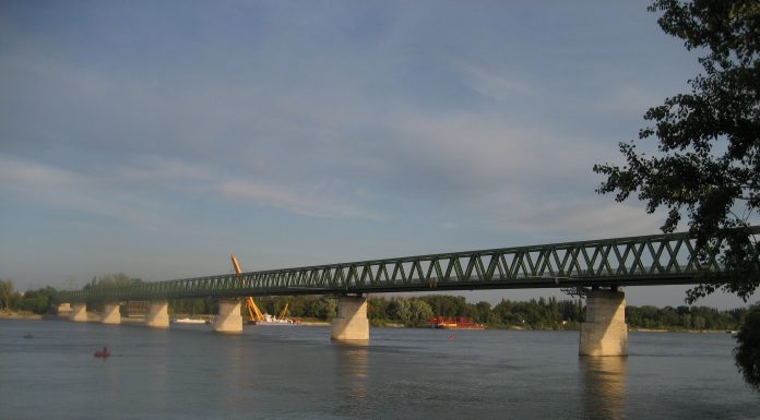 Északi vasúti összekötő híd